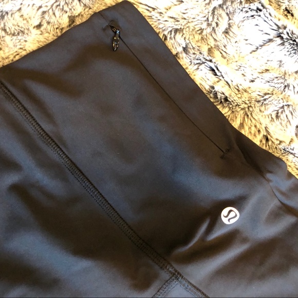 Lululemon breezy crop NWT Size 8 - Picture 7 of 7